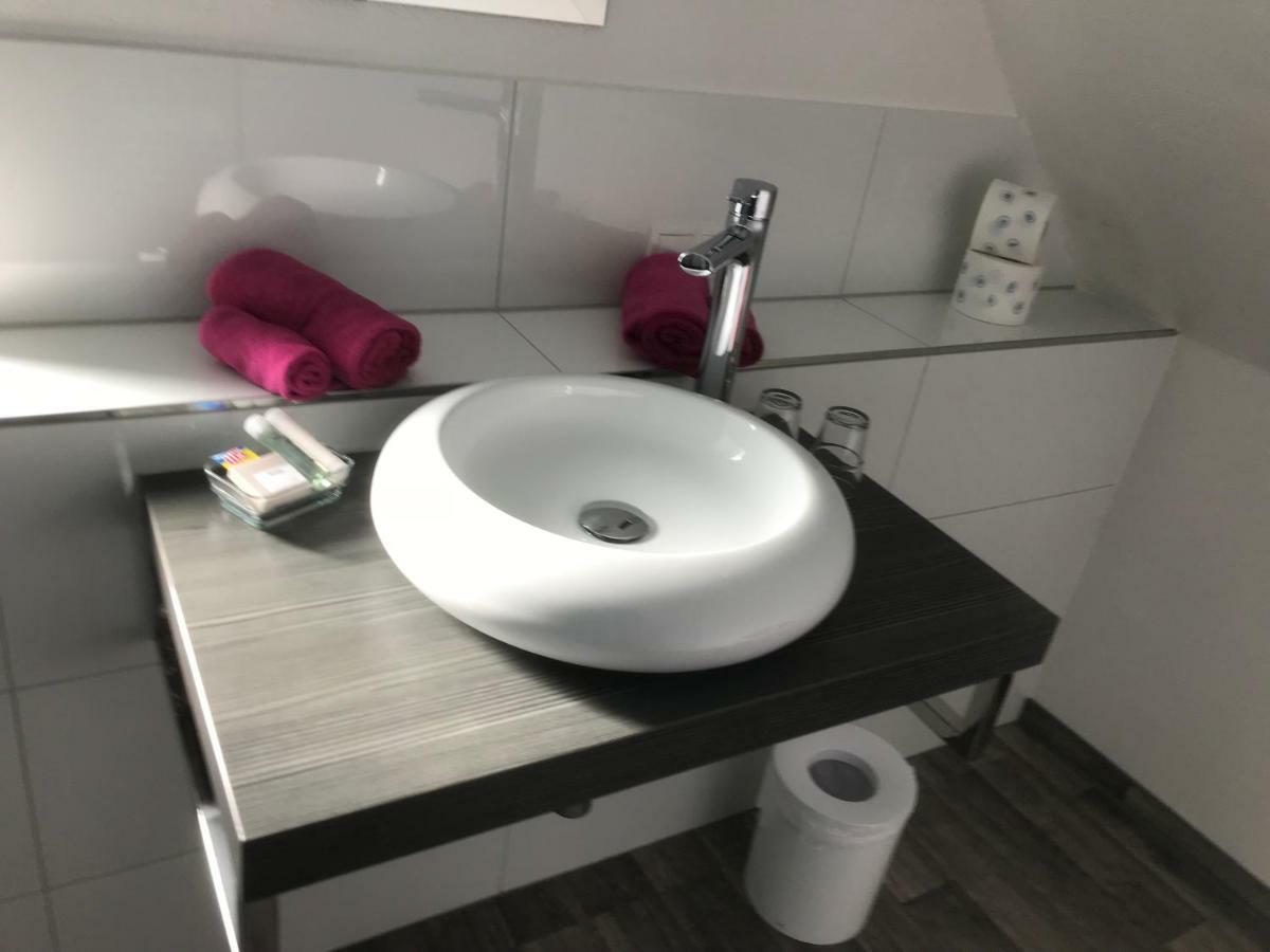 ديرناو Winzer Lounge Gastezimmer المظهر الخارجي الصورة